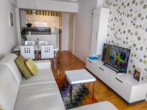 Apartment 36 - 2min to Lake and Old Town